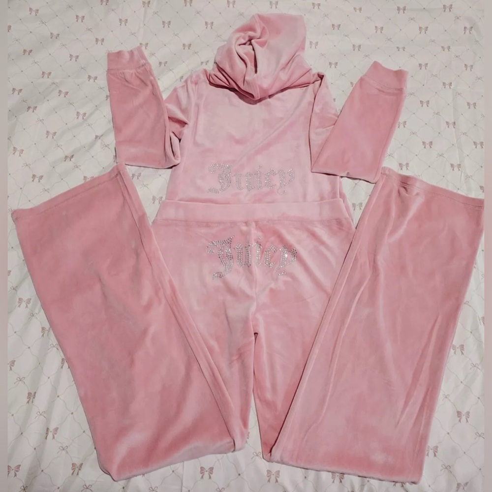 Juicy Couture Tracksuit (Women's Bling Velour) (Color Rose) OPEN TO OFFERS